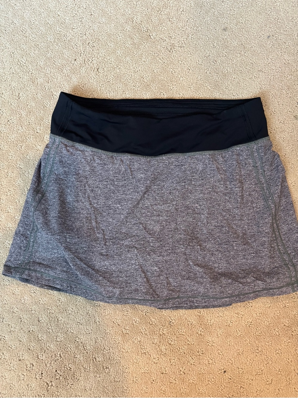 lululemon athletica Heather Gray Skirt with Black Waistband